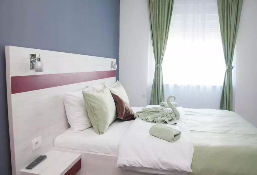 پانسیون Apartmani Banja Spa