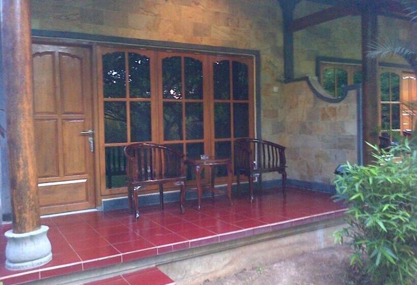 ペンション Bayumantra Bungalows