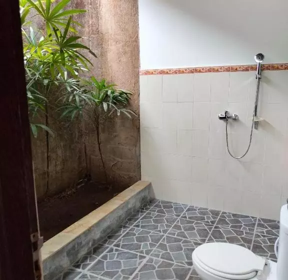 ペンション Bayumantra Bungalows