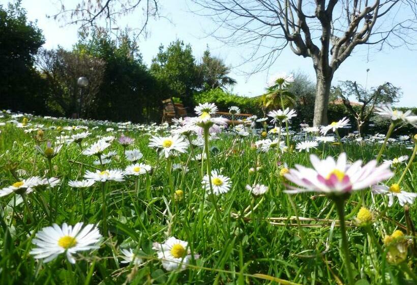 ペンション B&b Villa Acero