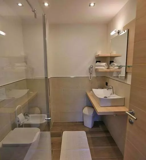 Majatalo Garni Sayonara