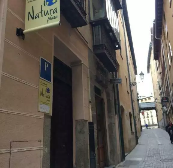 پانسیون Hosteria Natura Plaza