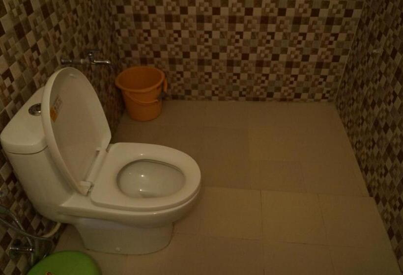 بنسيون Jewel Palace Haweli