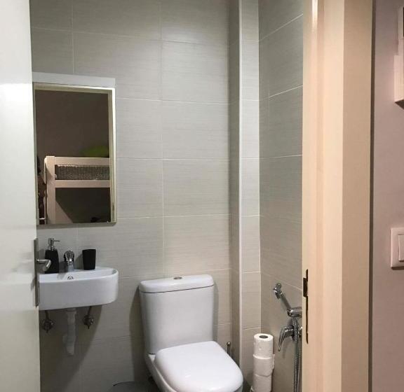 پانسیون Jualis Guest House