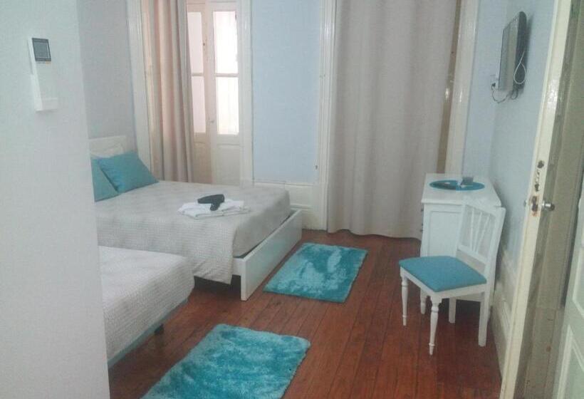 پانسیون Jualis Guest House