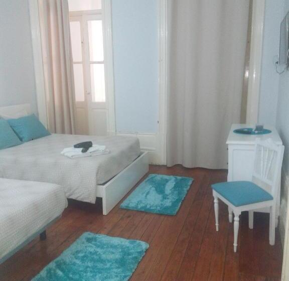 پانسیون Jualis Guest House