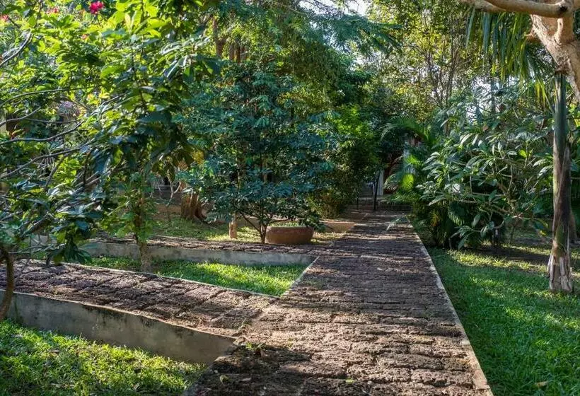 پانسیون Kep Bungalows
