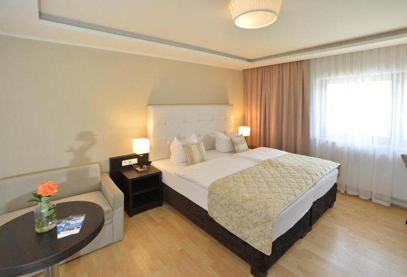 پانسیون Landhaus Ambachhof