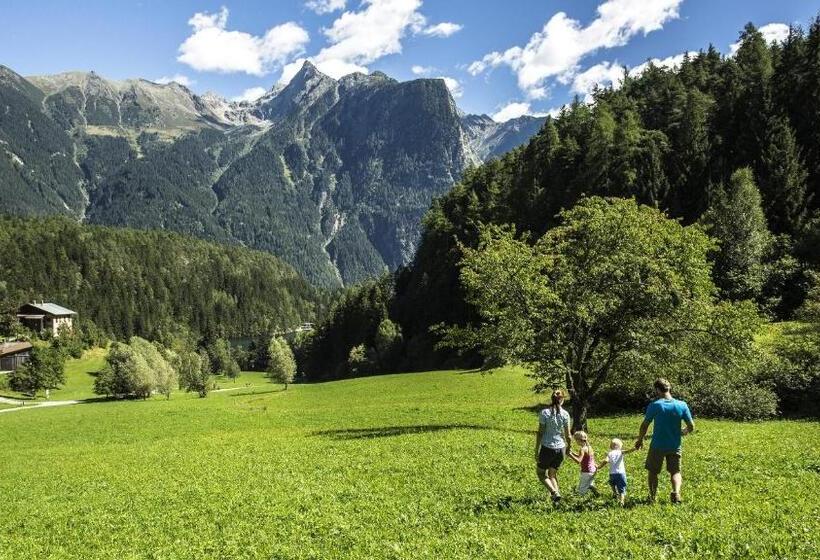 پانسیون Landhaus Ambachhof