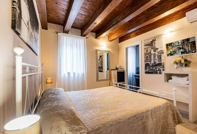 ペンション Piccola Venezia Room