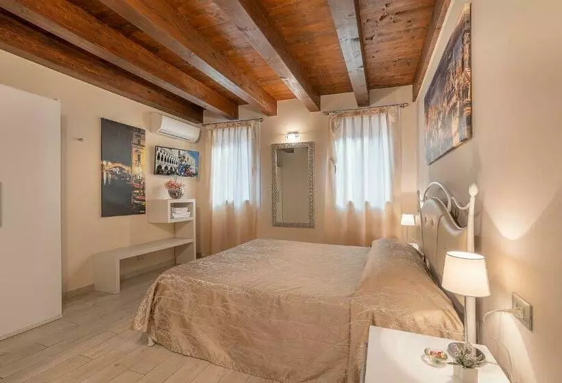 ペンション Piccola Venezia Room