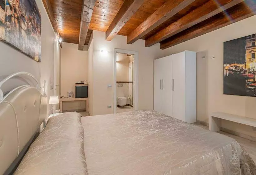 ペンション Piccola Venezia Room