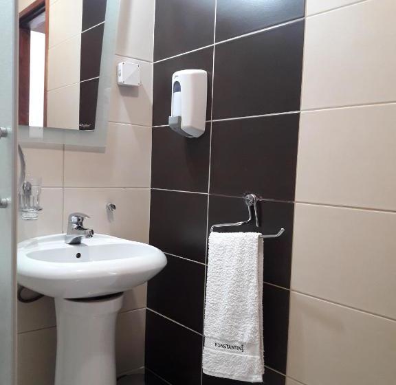 پانسیون Prenoćište Konstantin 2008