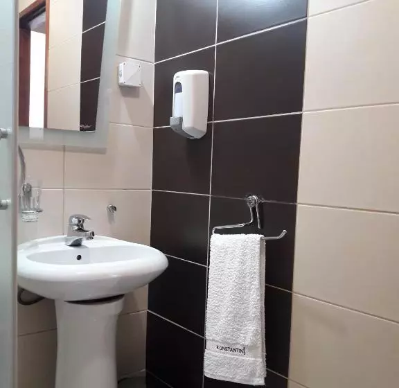 پانسیون Prenoćište Konstantin 2008