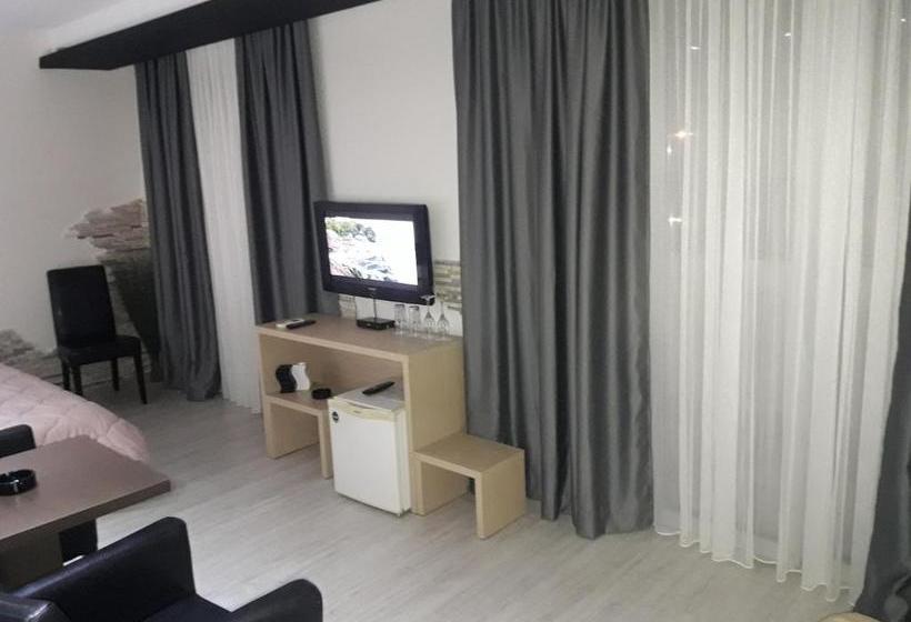 پانسیون Prenoćište Konstantin 2008