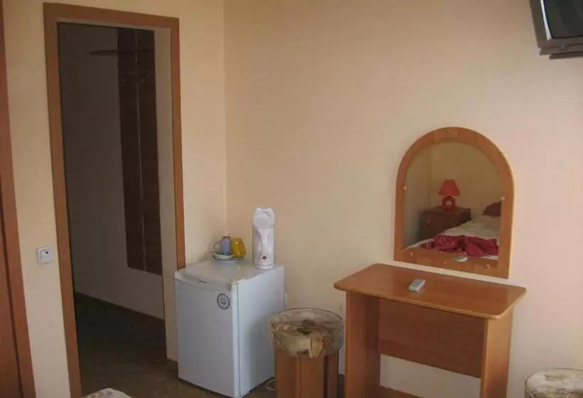 پانسیون Vian Guest House