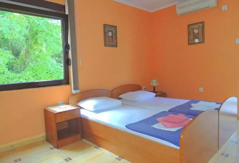 پانسیون Villa Budvanka Guesthouse
