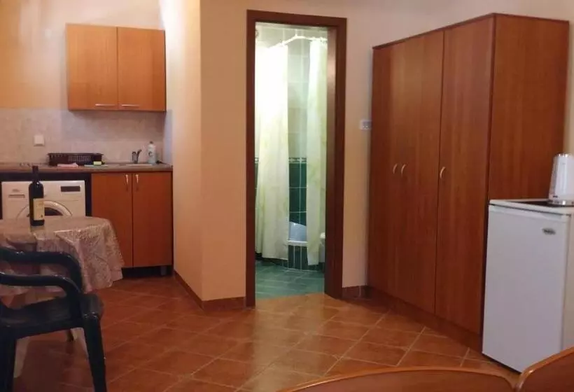 پانسیون Villa Budvanka Guesthouse