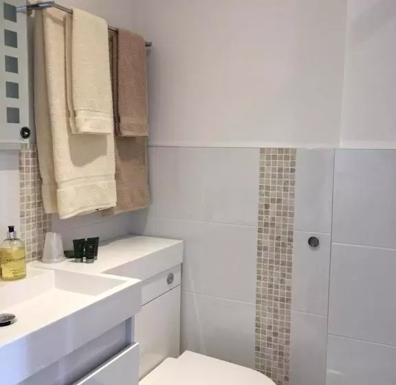 ペンション Woodlands Guest House