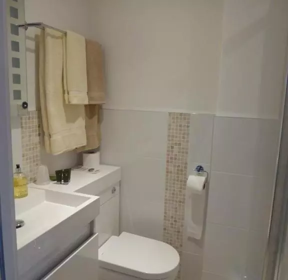 ペンション Woodlands Guest House
