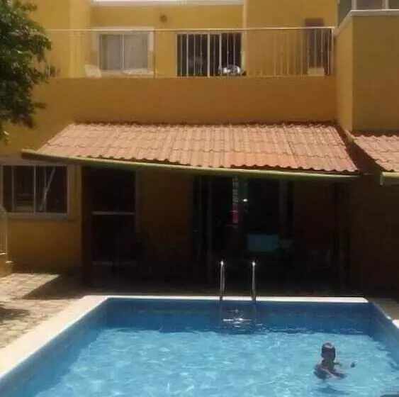 پانسیون Yucatan Vista Inn