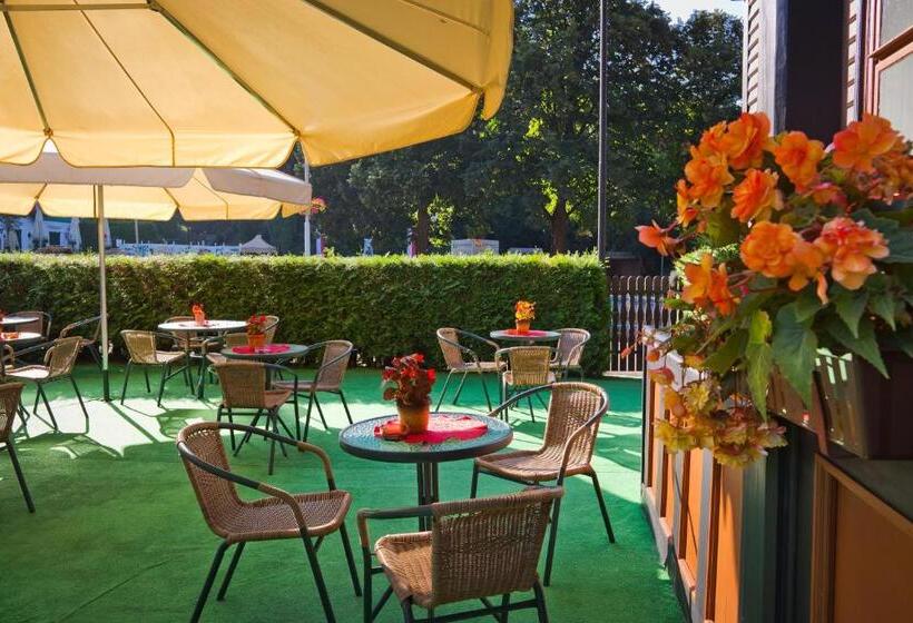 Pensjonat Witoldówka