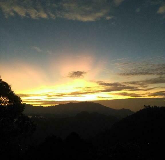 Bed and Breakfast Opal Cottage Ella