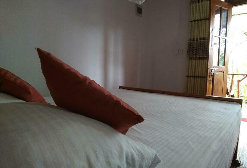 Bed and Breakfast Opal Cottage Ella