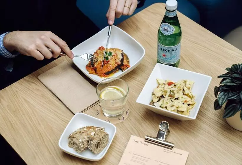 ホテル Air Rooms Rome Airport By Hellosky