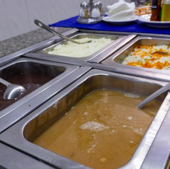 בית מלון כפרי Paradise Palace