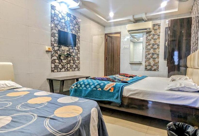 בית מלון כפרי Shikhar Inn