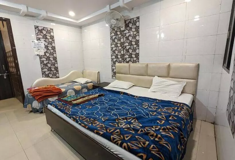 هتل Shikhar Inn