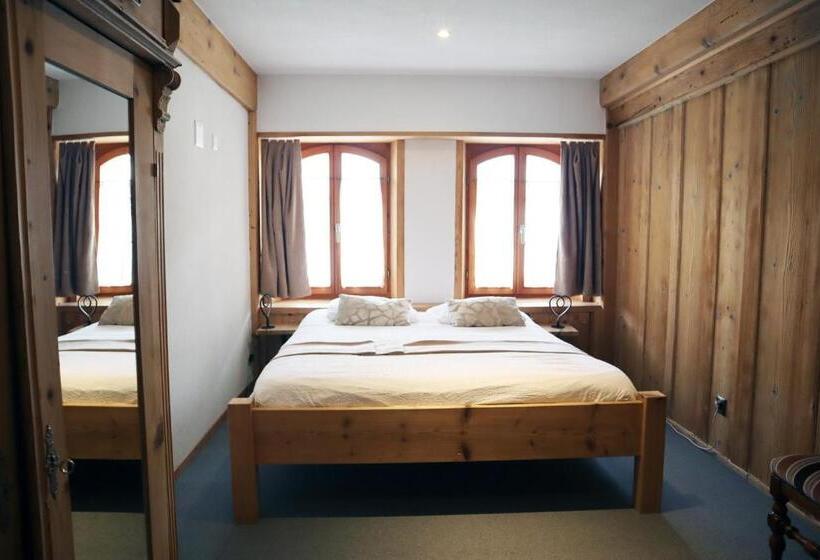 ペンション Gruyère Rooms