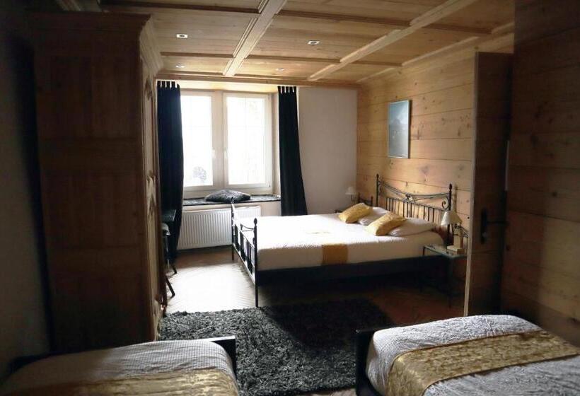 ペンション Gruyère Rooms