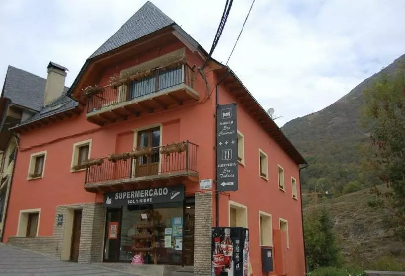 ペンション Hostau Era Claverola