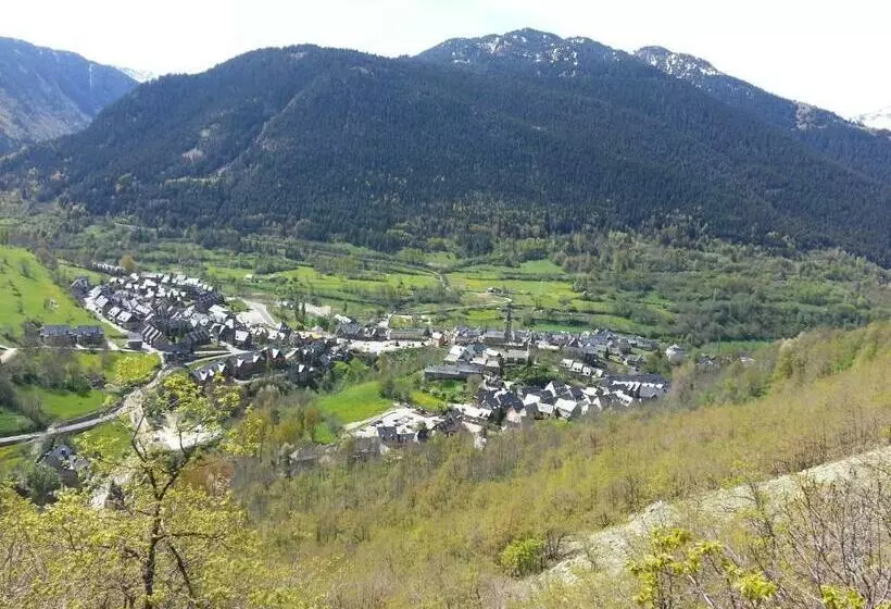 ペンション Hostau Era Claverola