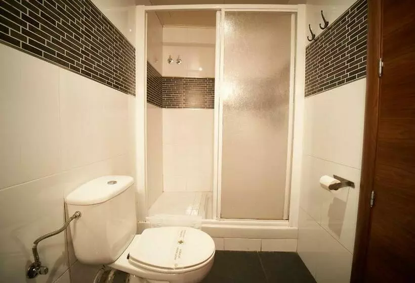 ペンション Hostau Era Claverola