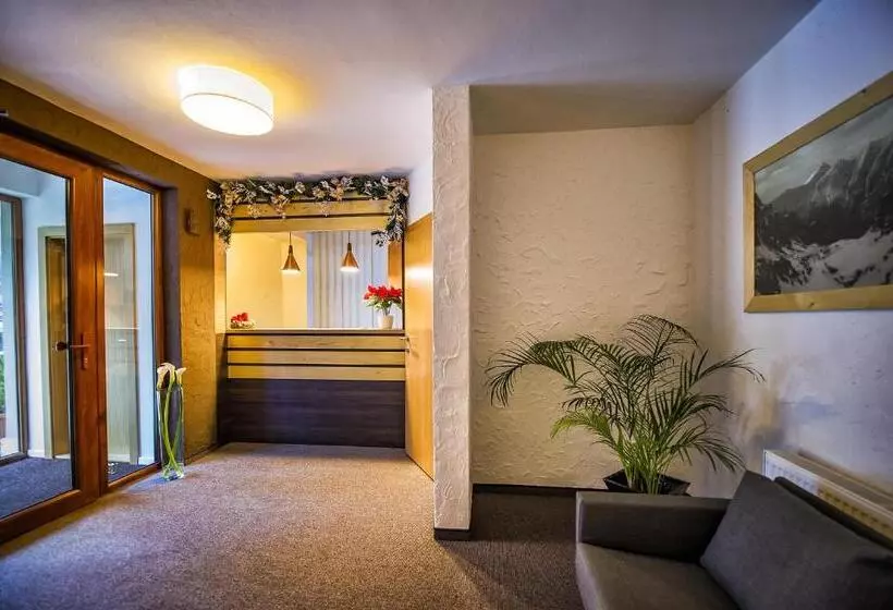 پانسیون Penzion Flores