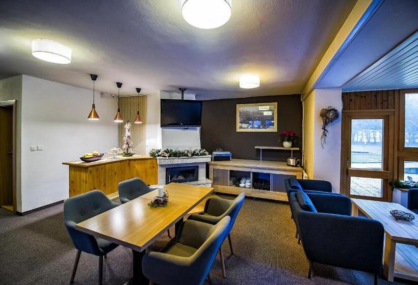 פנסיון Penzion Flores