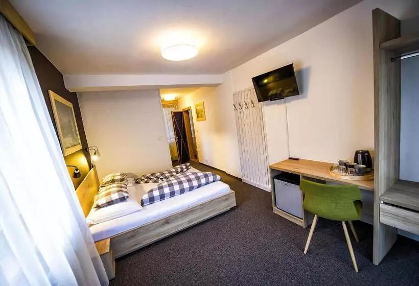 پانسیون Penzion Flores