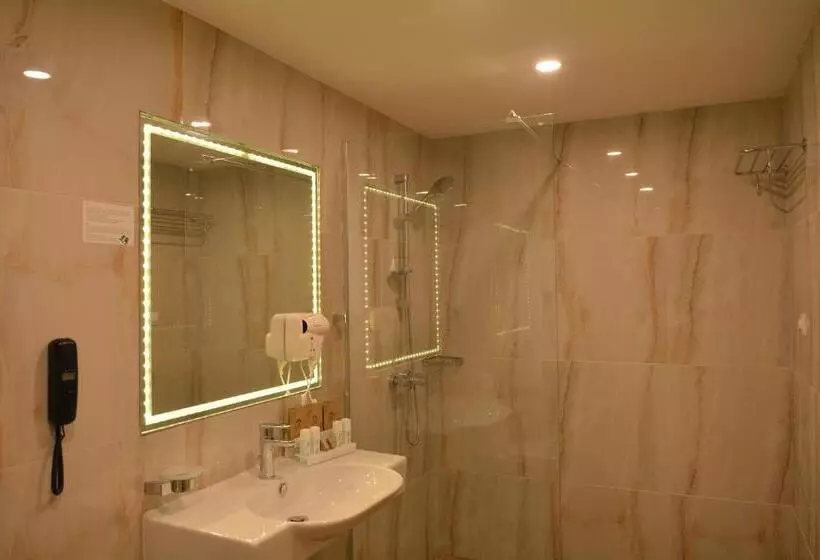 Royal Grand Hotel And Spa   All Inclusive And Free Beach Accsess