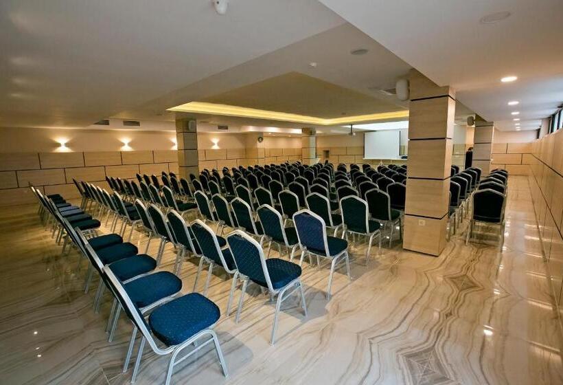 Royal Grand Hotel And Spa   All Inclusive And Free Beach Accsess