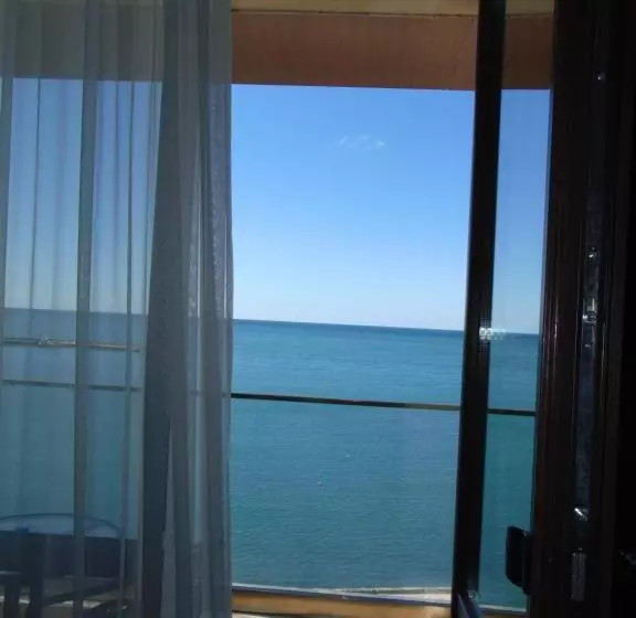 Royal Grand Hotel And Spa   All Inclusive And Free Beach Accsess