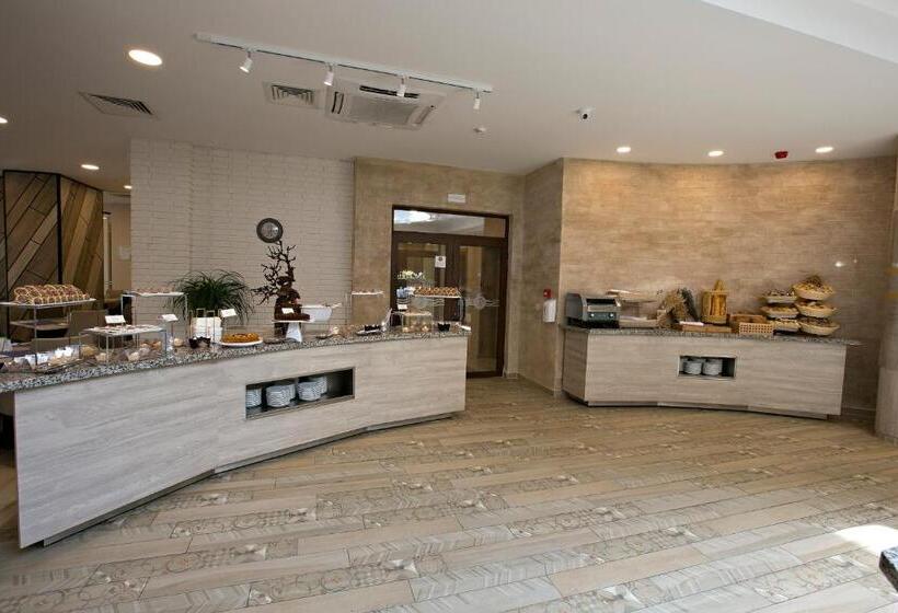 Royal Grand Hotel And Spa   All Inclusive And Free Beach Accsess