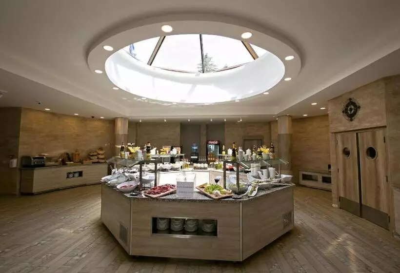 Royal Grand Hotel And Spa   All Inclusive And Free Beach Accsess