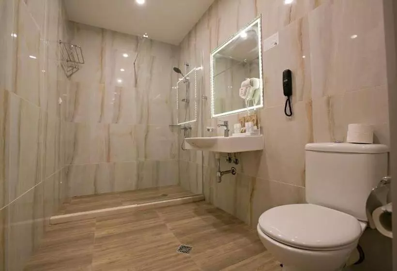 Royal Grand Hotel And Spa   All Inclusive And Free Beach Accsess