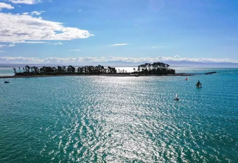 تختخواب و صبحانه Villa Victoria   Nelson