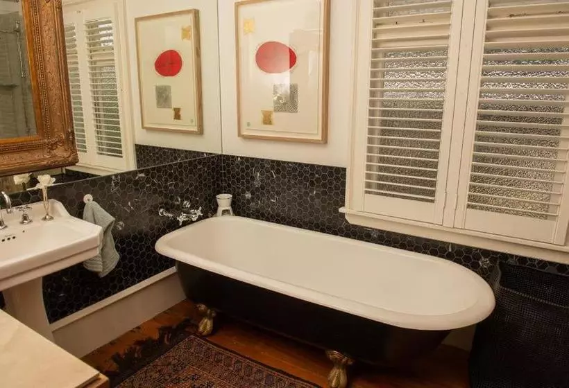 تختخواب و صبحانه Villa Victoria   Nelson