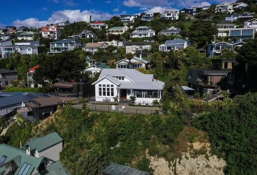 تختخواب و صبحانه Villa Victoria   Nelson