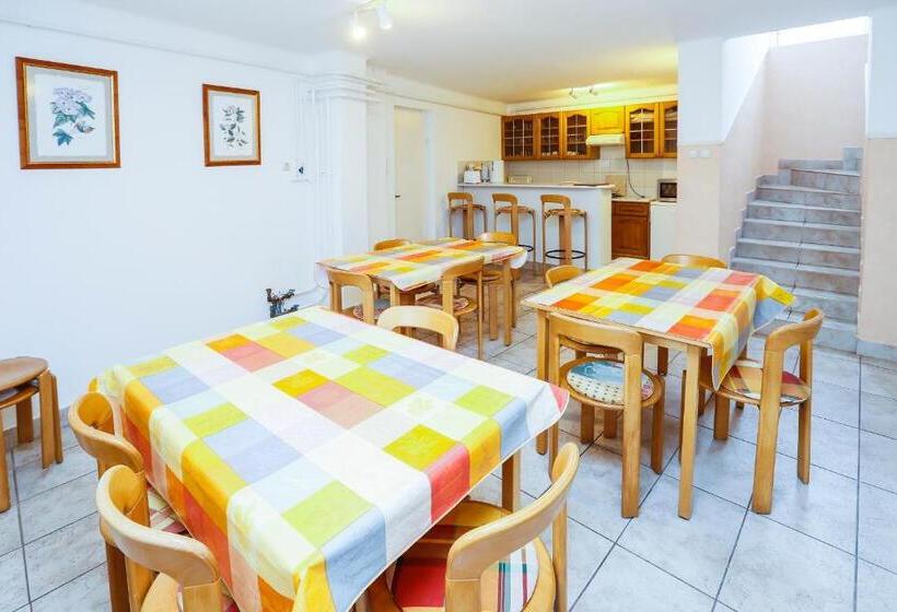 민박 Burg Vendégház